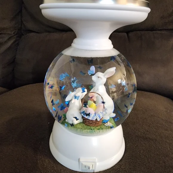NWT Charming BATH& Body WORKS Bunny RABBIT WITH BUTTERFLIES 3 WICK Candle HOLDER